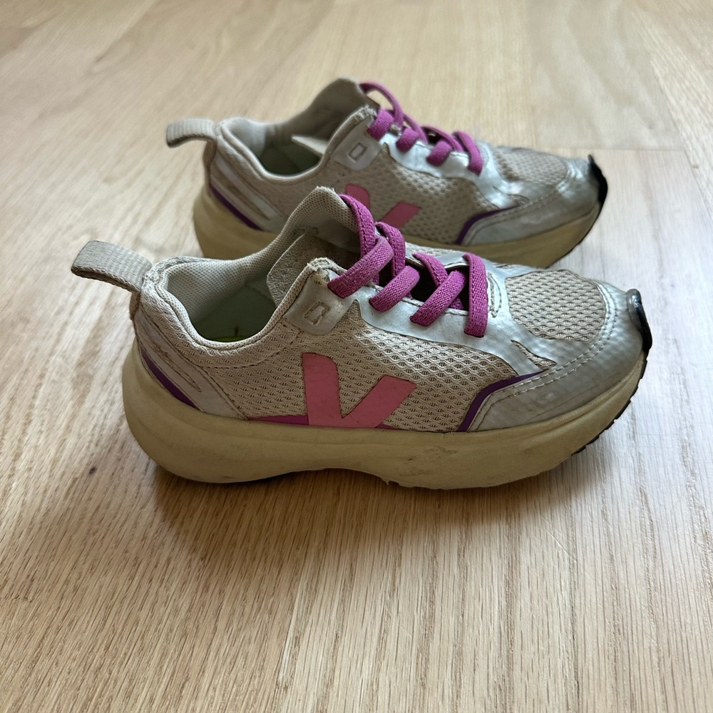 Veja Kids Sneakers in Pink and Purple, Size 10